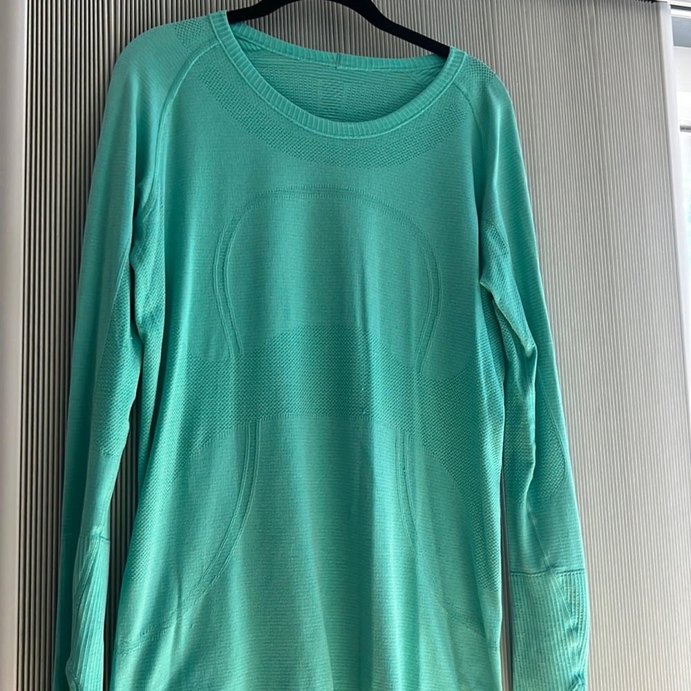 Lululemon swiftly long sleeve shirt. The color is beautiful!